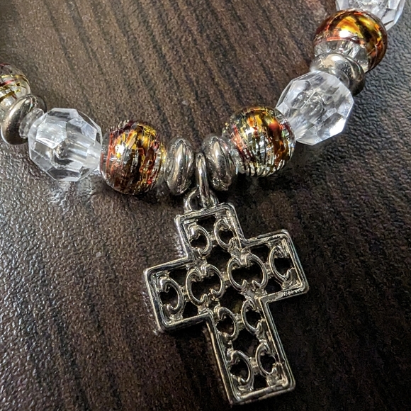 Clear and Orange Cross Stretch bracelet - Picture 6 of 6